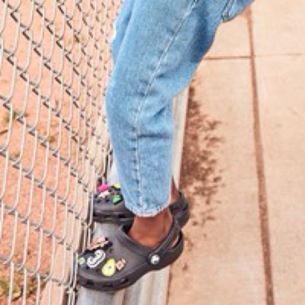 ⚫️🌈 Kids Black Crocs Shoes